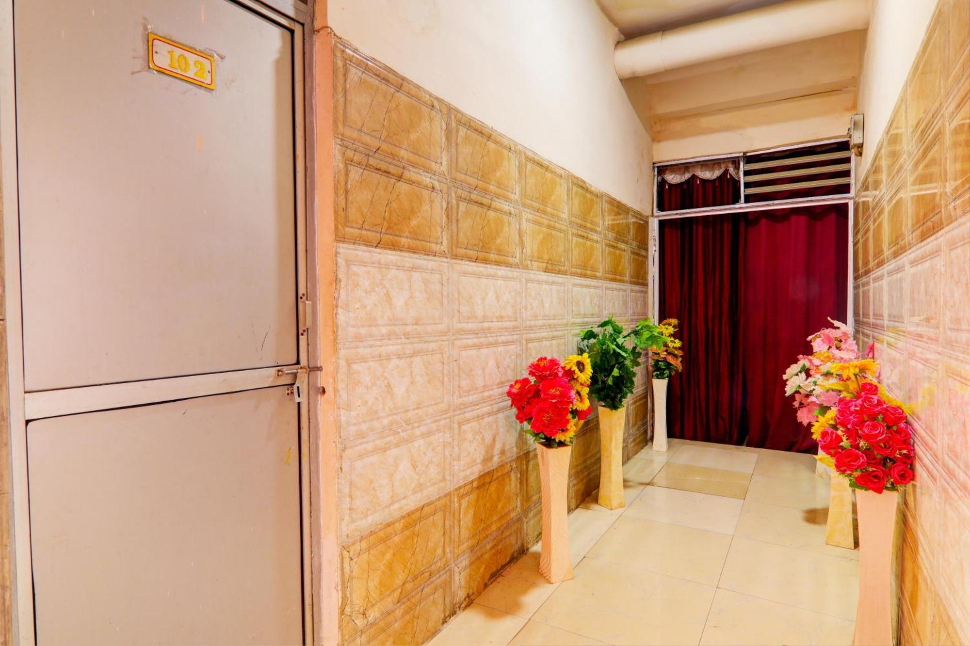 Hotel Oyo Homes Sai 3*